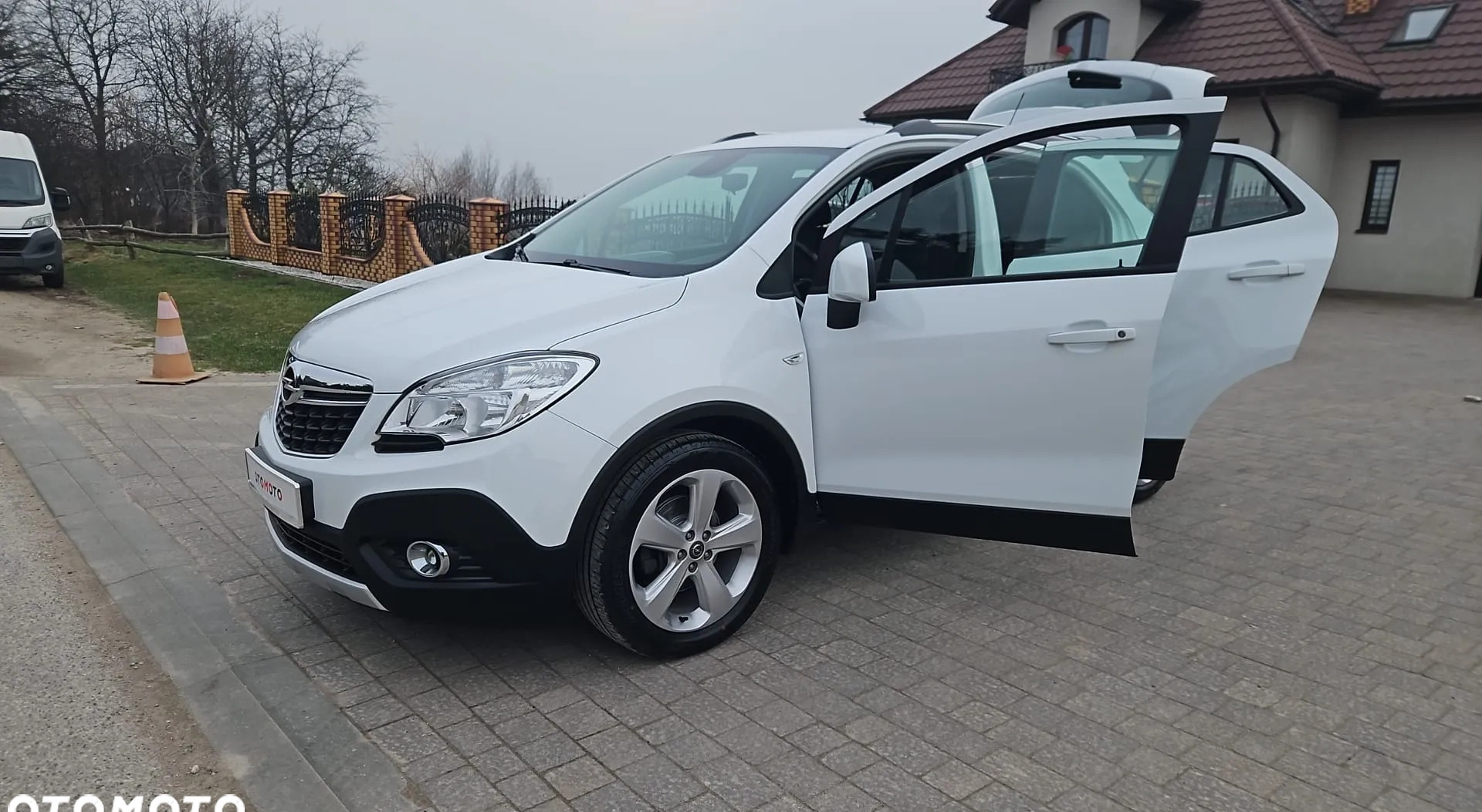 Opel Mokka cena 43900 przebieg: 97000, rok produkcji 2014 z Chojna małe 232